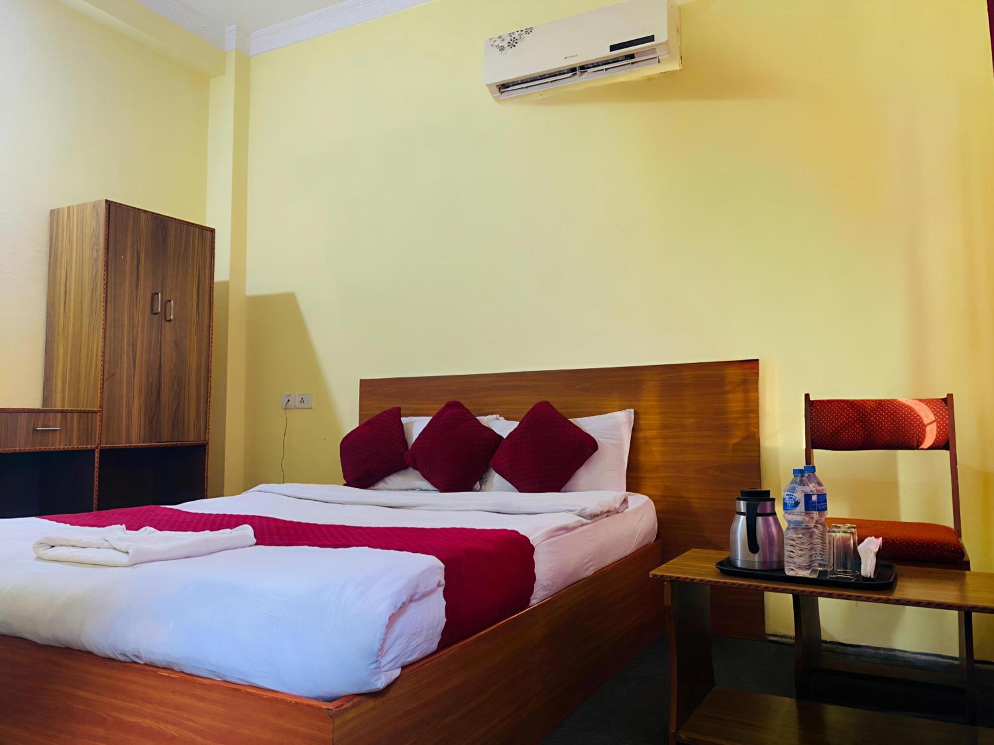 Hotel Daisy Park Siddharthanagar Luaran gambar